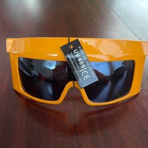 Super hero style UV protection kids sunglasses
